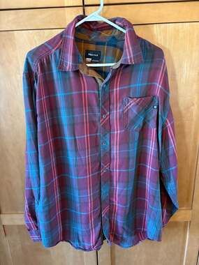 Marmot Men's XXL Long Sleeve Plaid Lightweight Flannel Shirt Maroon/Blue